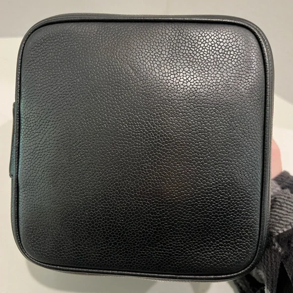 ‼️SOLD‼️ Chanel Vintage CC Timeless Caviar Vanity Cosmetic Makeup Case Black - Picture 5 of 16